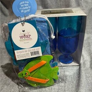 New Blue & Teal Wine Set of 4 Glasses with Fish flip flop Coasters